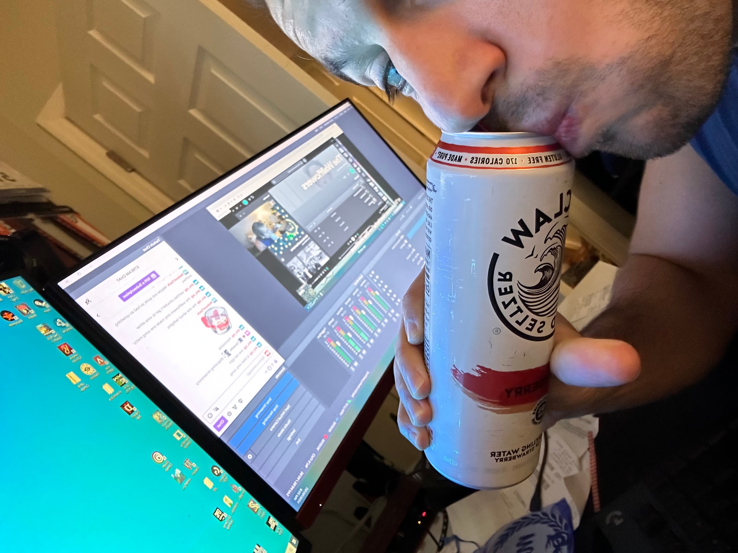 White Claw Strawberry