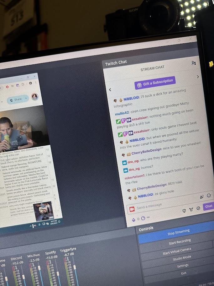 Simply Spiked Blueberry Lemonade