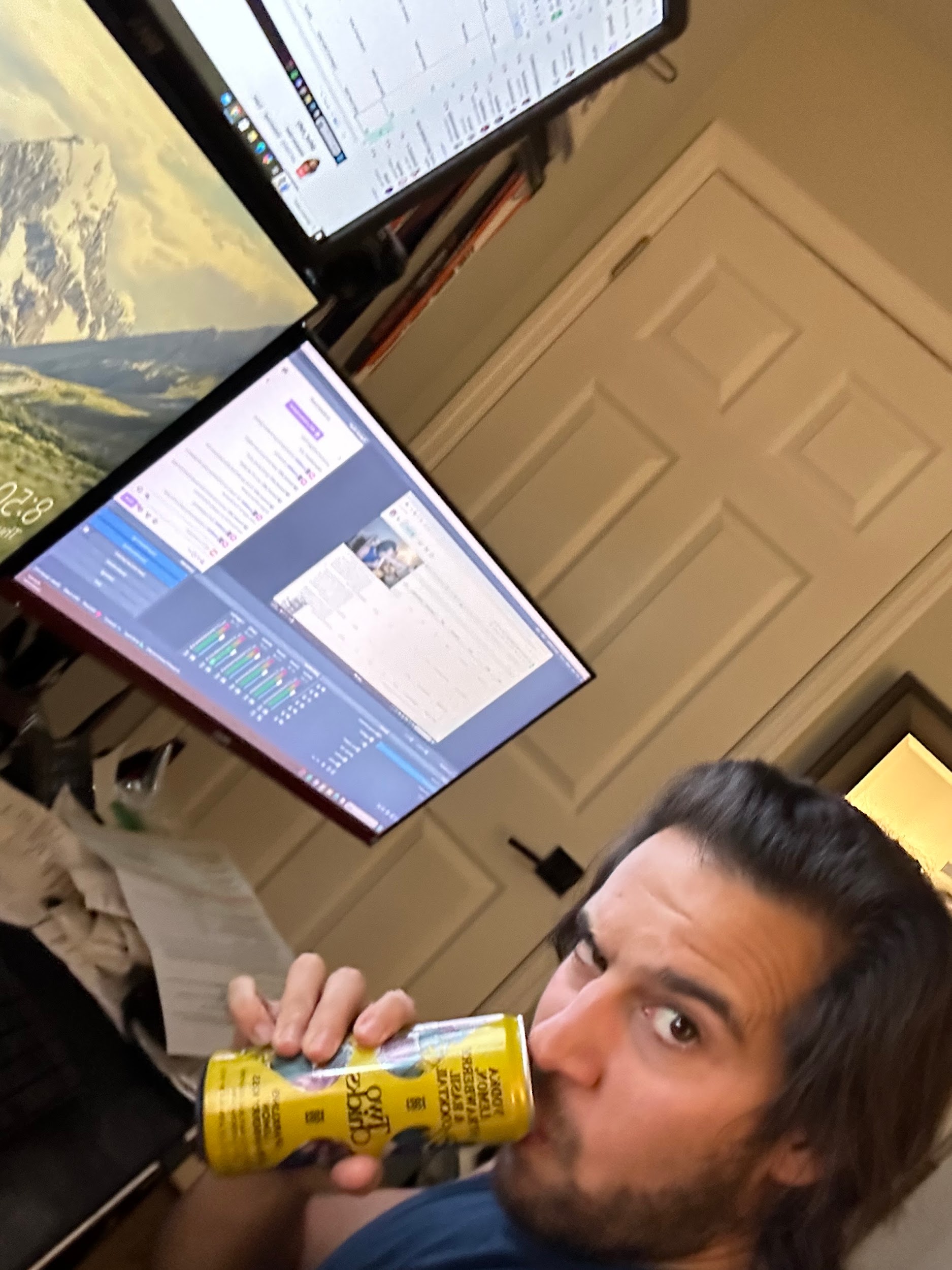 Two Chicks Sparkling Lemon Strawberry Kiss