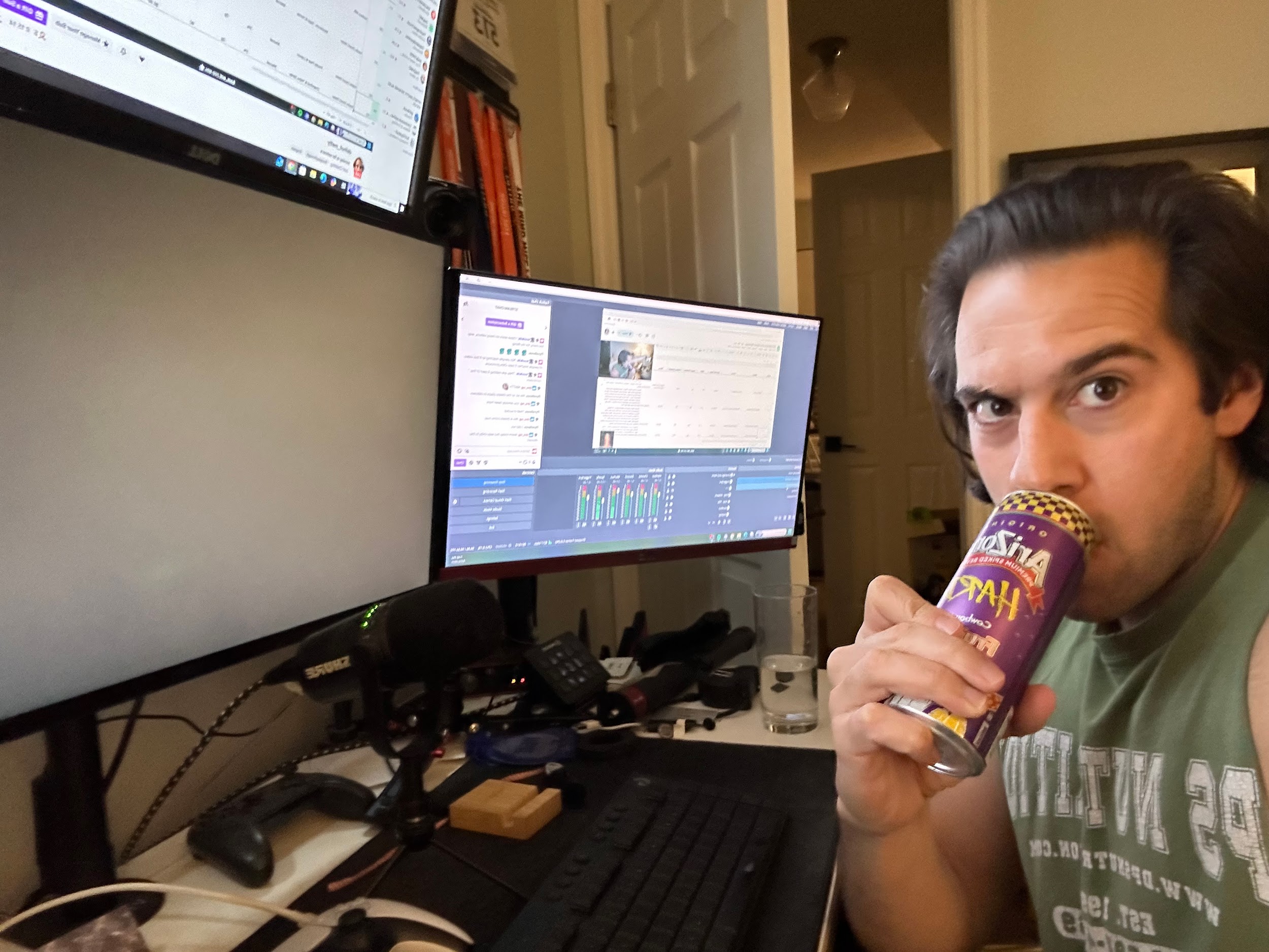 Arizona Cowboy Cocktail: Fruit Punch