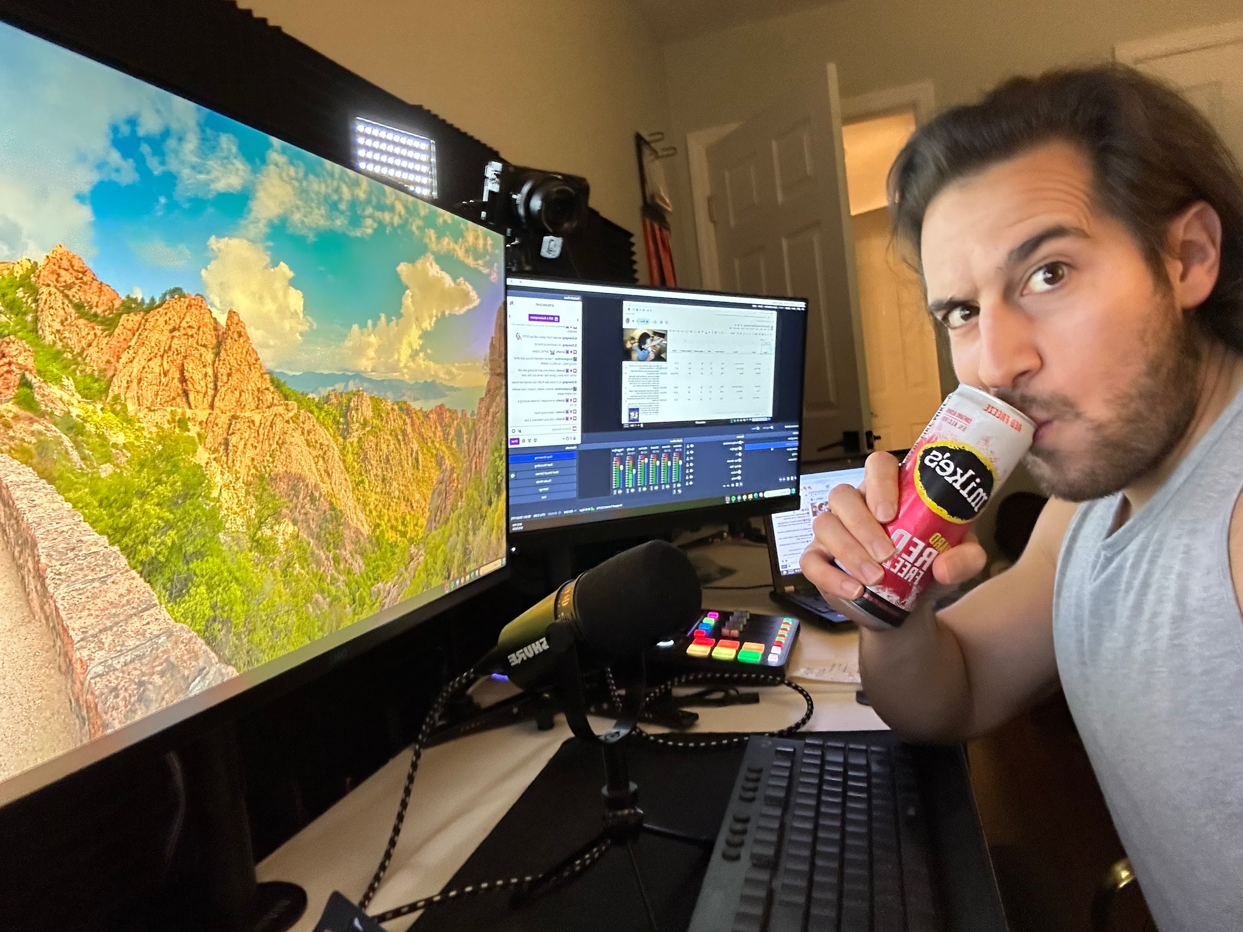 Mike's Hard Red Freeze