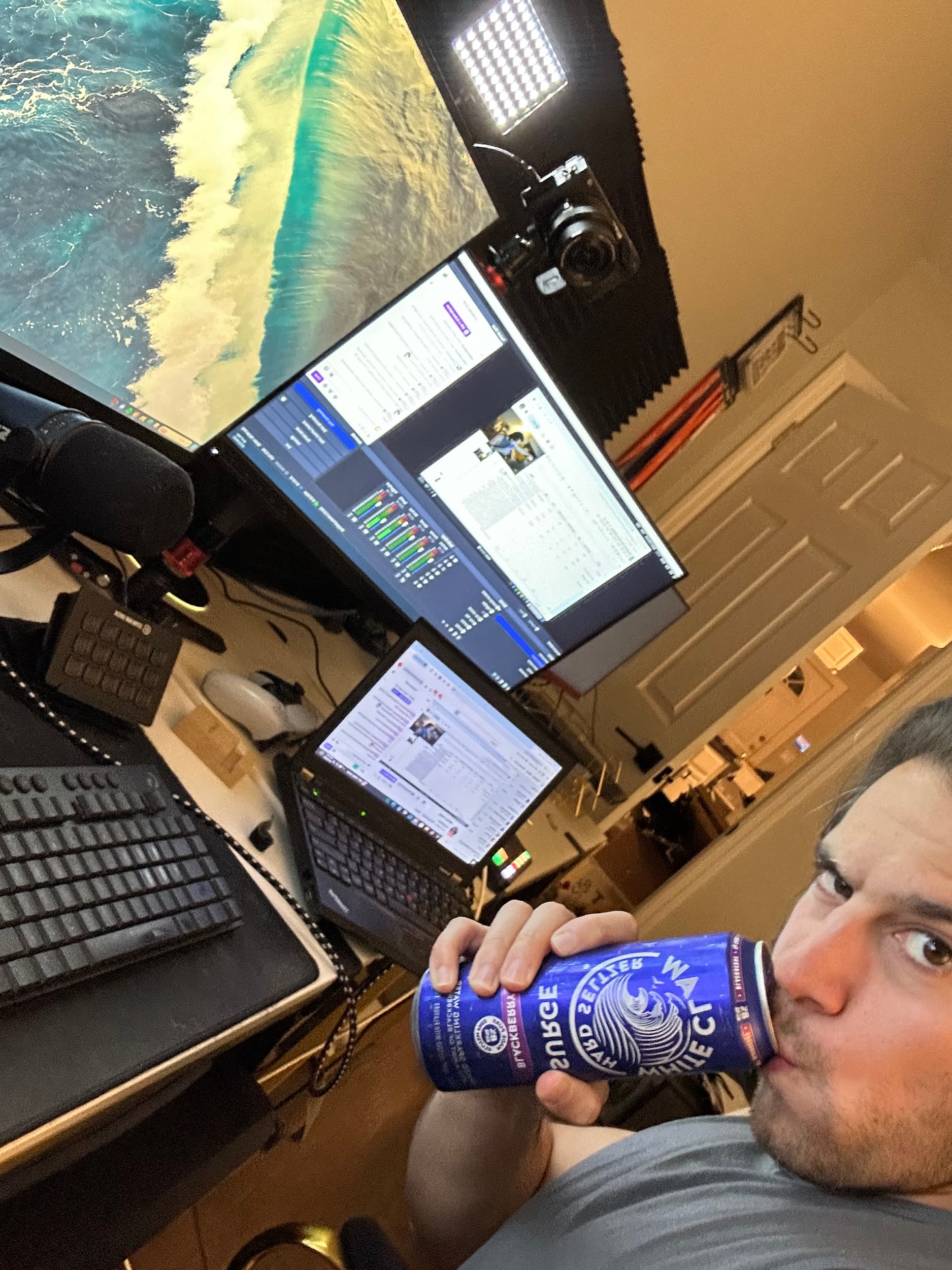 White Claw Surge Blackberry 